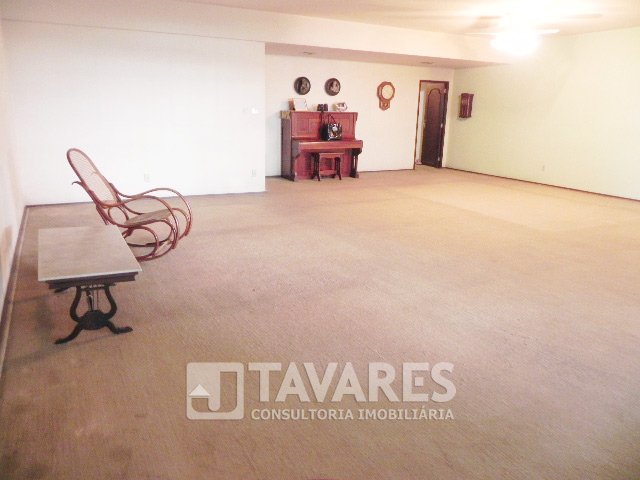 Apartamento à venda com 4 quartos, 212m² - Foto 2