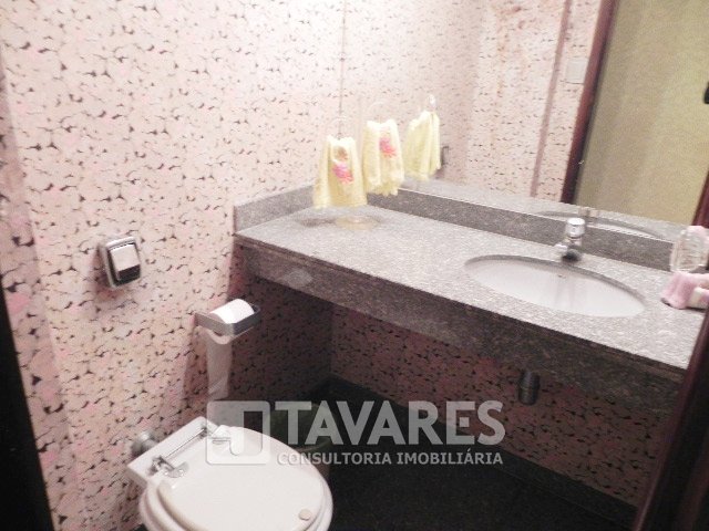 Apartamento à venda com 4 quartos, 212m² - Foto 3