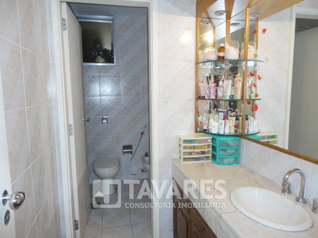 Apartamento à venda com 3 quartos, 156m² - Foto 6