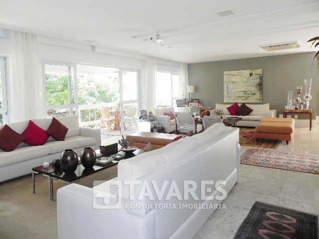 Casa à venda com 6 quartos, 667m² - Foto 1