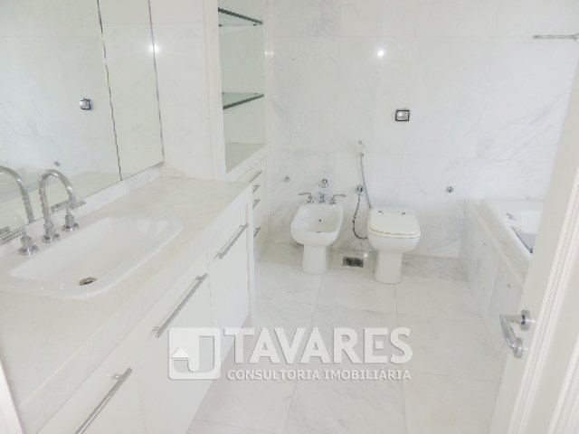 Apartamento para alugar com 3 quartos, 270m² - Foto 14