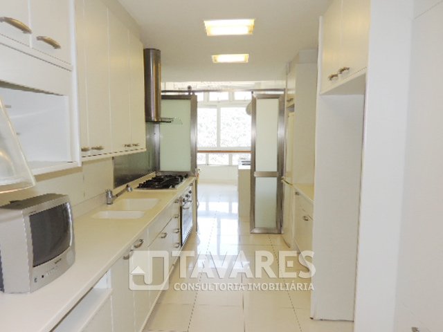 Apartamento para alugar com 3 quartos, 270m² - Foto 32