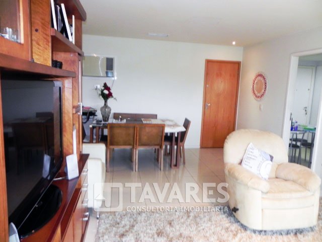 Apartamento à venda com 2 quartos, 93m² - Foto 2