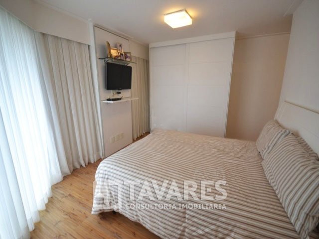 Apartamento à venda com 4 quartos, 262m² - Foto 13