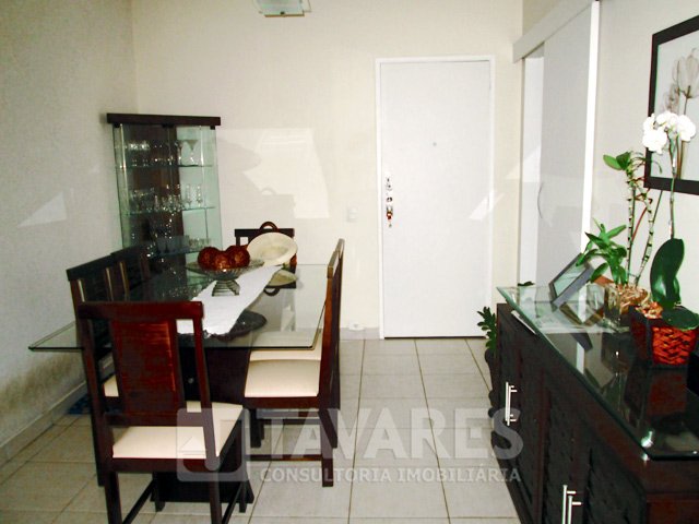 Apartamento à venda com 3 quartos, 85m² - Foto 2