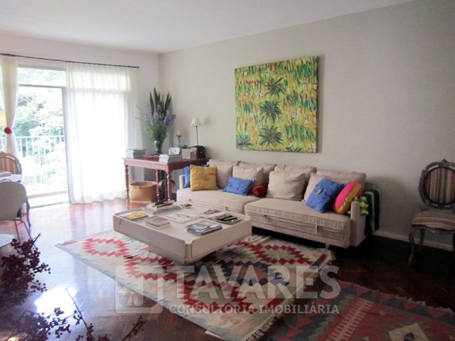 Apartamento à venda com 3 quartos, 128m² - Foto 1