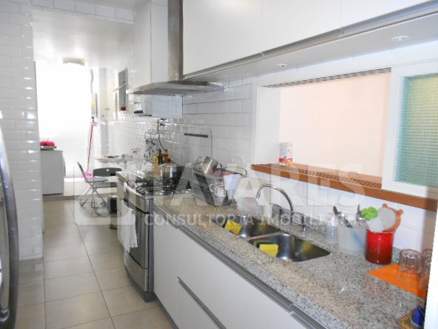 Apartamento à venda com 3 quartos, 95m² - Foto 19