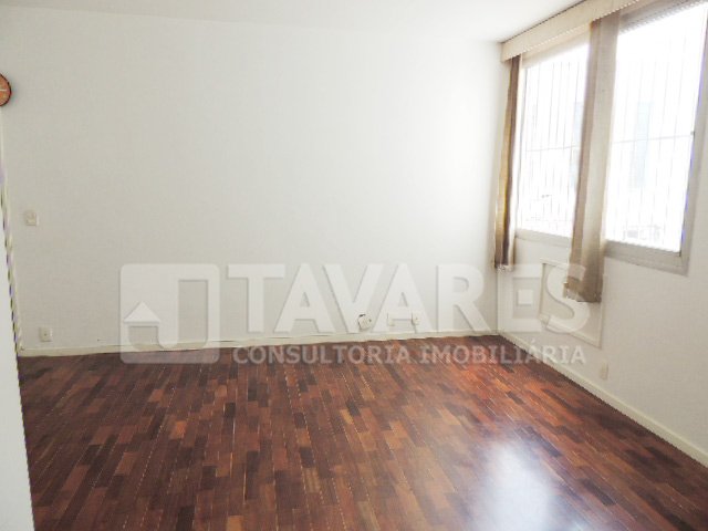 Apartamento à venda com 2 quartos, 74m² - Foto 2