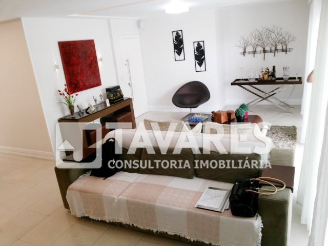 Apartamento à venda com 3 quartos, 188m² - Foto 4