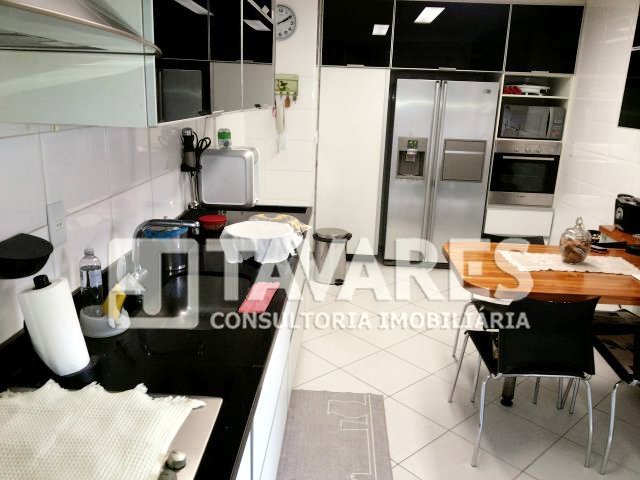 Apartamento à venda com 3 quartos, 188m² - Foto 19