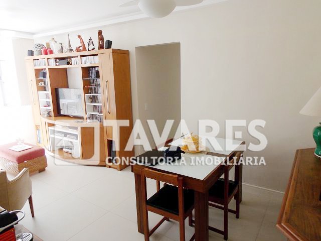 Apartamento à venda com 3 quartos, 80m² - Foto 2