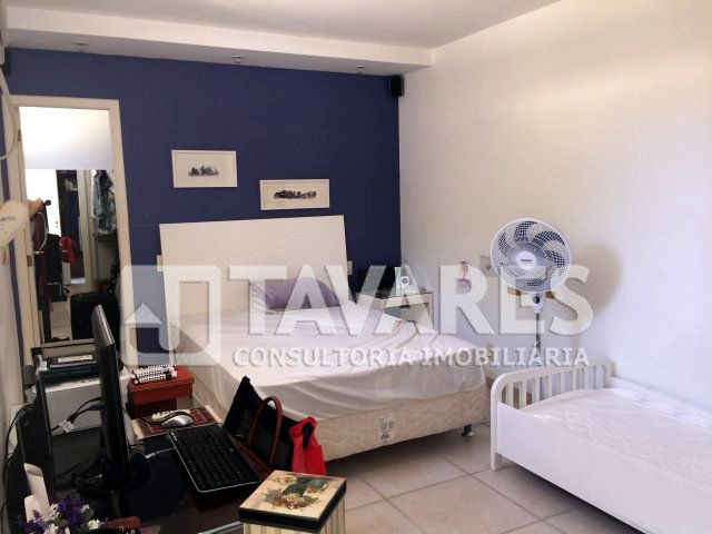 Casa à venda com 3 quartos, 227m² - Foto 18