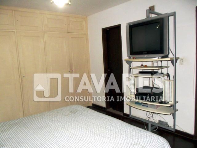 Casa à venda com 4 quartos, 227m² - Foto 17