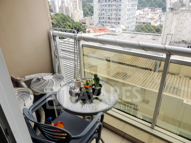 Apartamento à venda com 2 quartos, 79m² - Foto 4