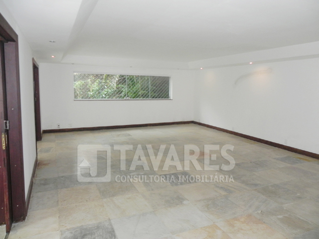 Casa de Condomínio à venda com 4 quartos, 934m² - Foto 2