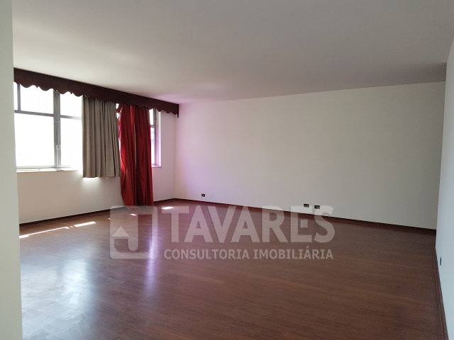 Apartamento à venda com 4 quartos, 246m² - Foto 4