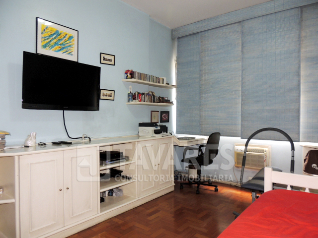 Apartamento à venda com 4 quartos, 215m² - Foto 11