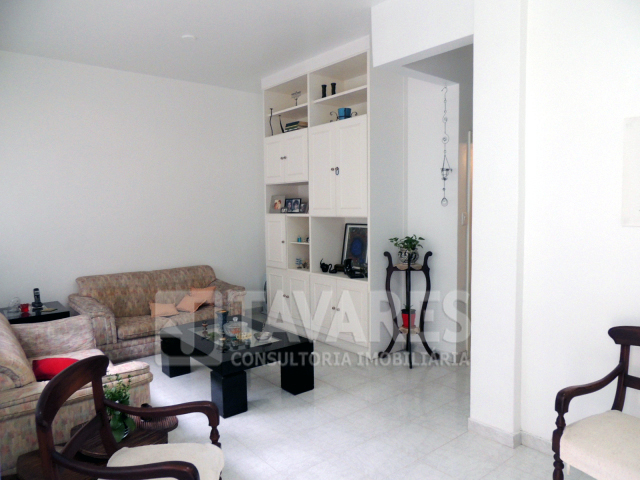 Apartamento à venda com 3 quartos, 164m² - Foto 2