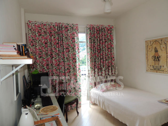 Apartamento à venda com 3 quartos, 128m² - Foto 15