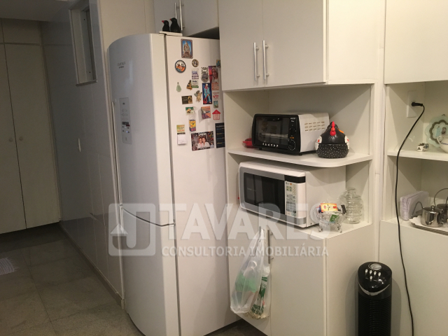 Apartamento à venda com 2 quartos, 85m² - Foto 17