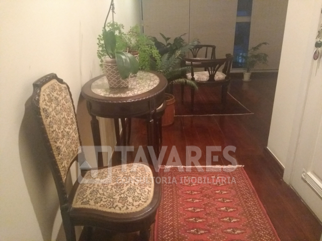 Apartamento à venda com 3 quartos, 140m² - Foto 4