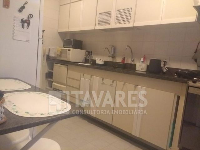 Apartamento à venda com 3 quartos, 140m² - Foto 9