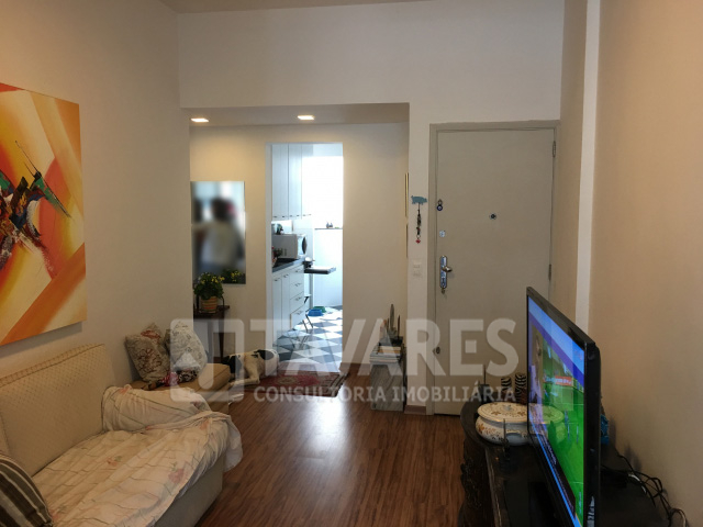 Apartamento à venda com 2 quartos, 65m² - Foto 2