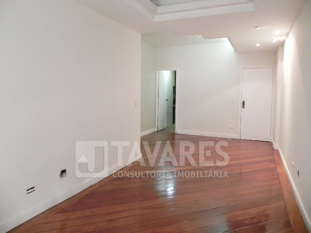 Apartamento para alugar com 3 quartos, 119m² - Foto 2