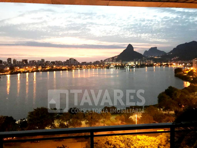 Apartamento à venda com 4 quartos, 319m² - Foto 1