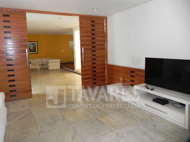 Casa à venda com 5 quartos, 611m² - Foto 4