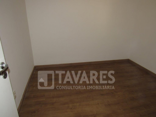 Casa à venda com 5 quartos, 164m² - Foto 2