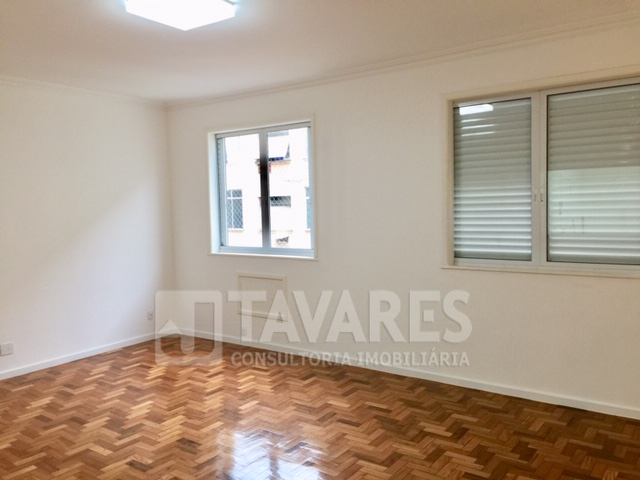 Apartamento à venda com 3 quartos, 134m² - Foto 3