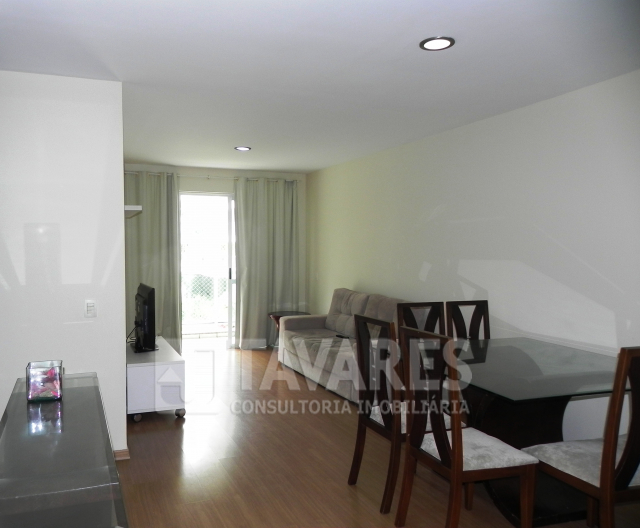 Apartamento à venda com 2 quartos, 97m² - Foto 2