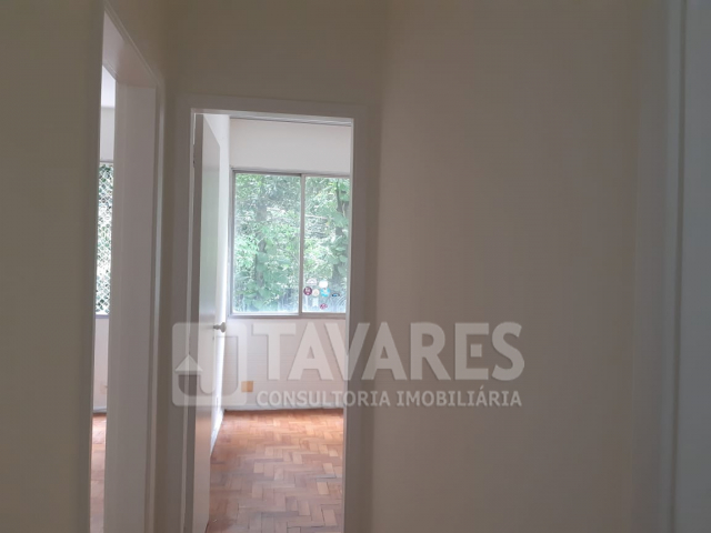 Apartamento à venda com 2 quartos, 59m² - Foto 4