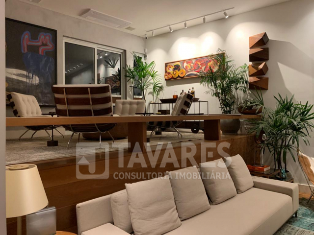 Casa à venda com 3 quartos, 629m² - Foto 2