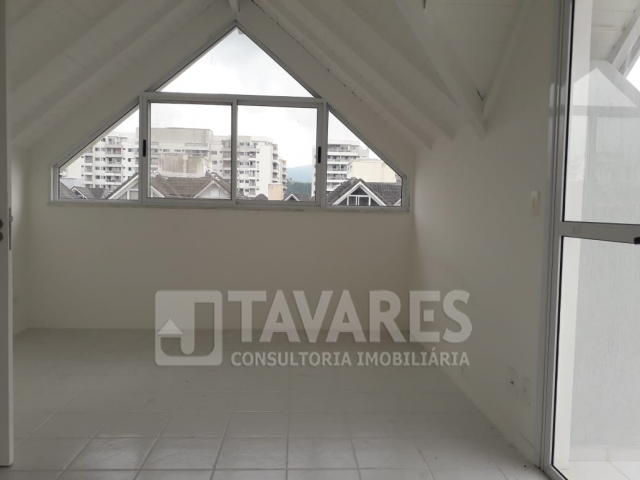 Casa à venda com 4 quartos, 197m² - Foto 6