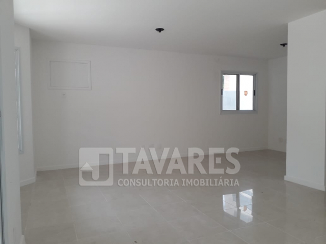 Casa à venda com 4 quartos, 197m² - Foto 2