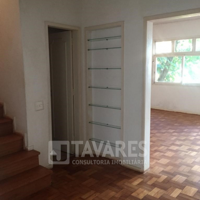 Casa à venda com 4 quartos, 200m² - Foto 5