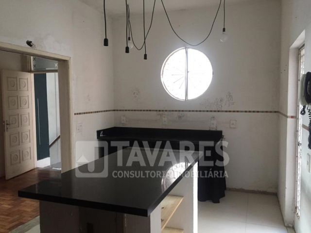 Casa à venda com 4 quartos, 200m² - Foto 10