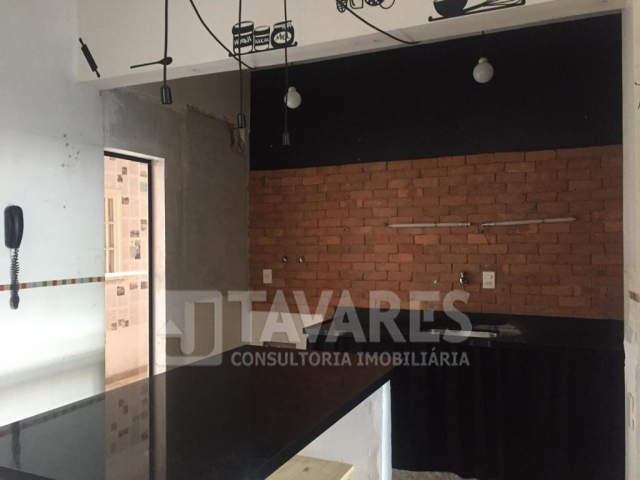 Casa à venda com 4 quartos, 200m² - Foto 11