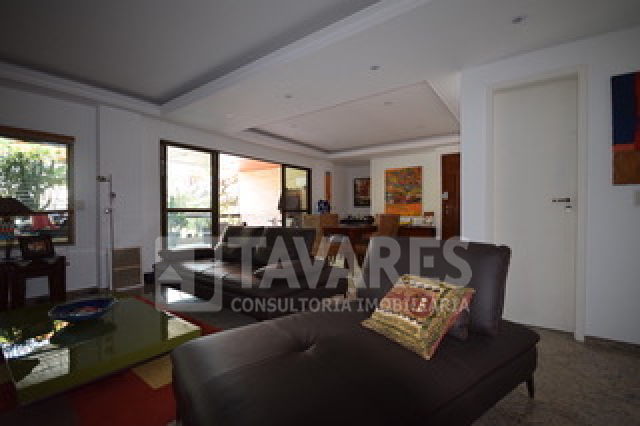 Apartamento à venda com 3 quartos, 189m² - Foto 4