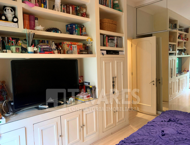 Apartamento à venda com 4 quartos, 232m² - Foto 18