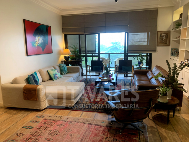 Apartamento à venda com 4 quartos, 232m² - Foto 2