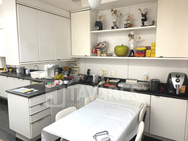 Apartamento à venda com 4 quartos, 270m² - Foto 25