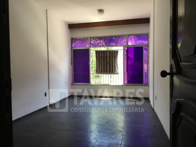 Apartamento à venda com 2 quartos, 74m² - Foto 2