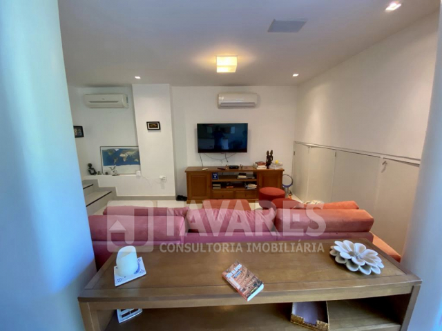 Casa à venda com 4 quartos, 212m² - Foto 10