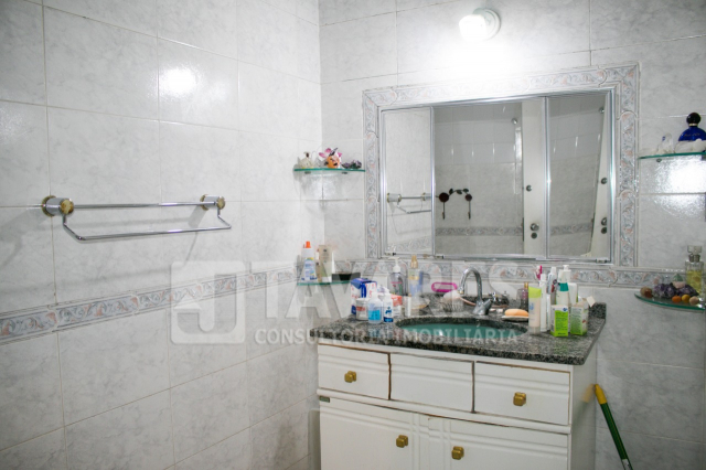 Apartamento à venda com 4 quartos, 246m² - Foto 15