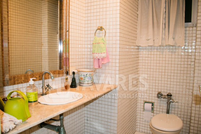 Apartamento à venda com 4 quartos, 246m² - Foto 4