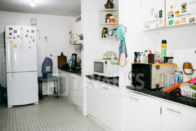 Apartamento à venda com 4 quartos, 246m² - Foto 16