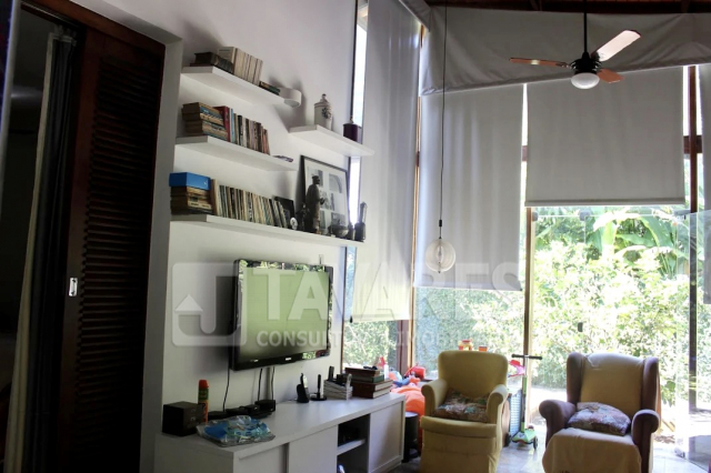 Casa à venda com 4 quartos, 339m² - Foto 15